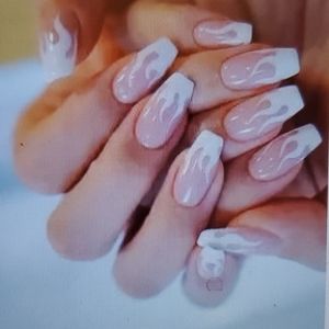 24 pcs  Whie Flame  Press On Nail  Set New